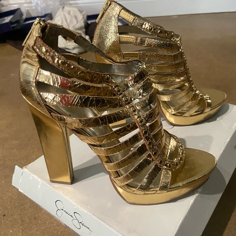 JESSICA SIMPSON Gold Platforms